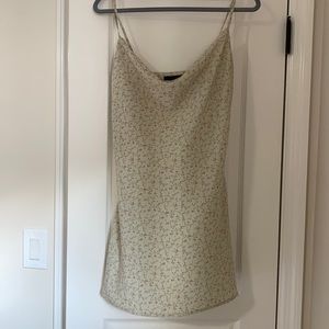 FOREVER 21 Sage green floral dress